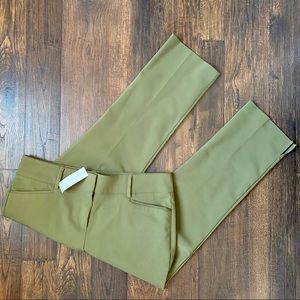 NWT 7TH AVE NY & CO Olive Green Capri Pants Size 6